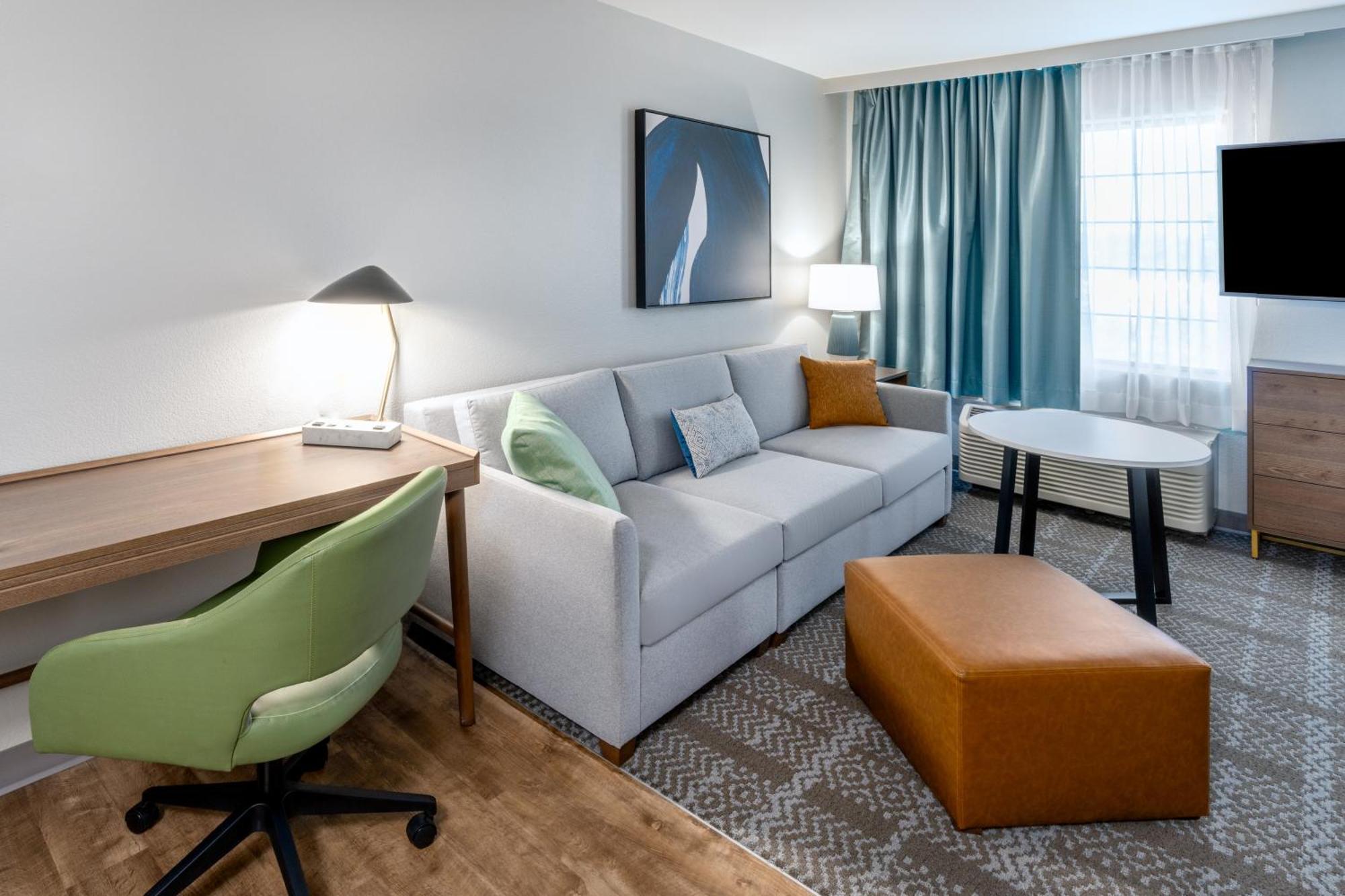 King Studio Suite