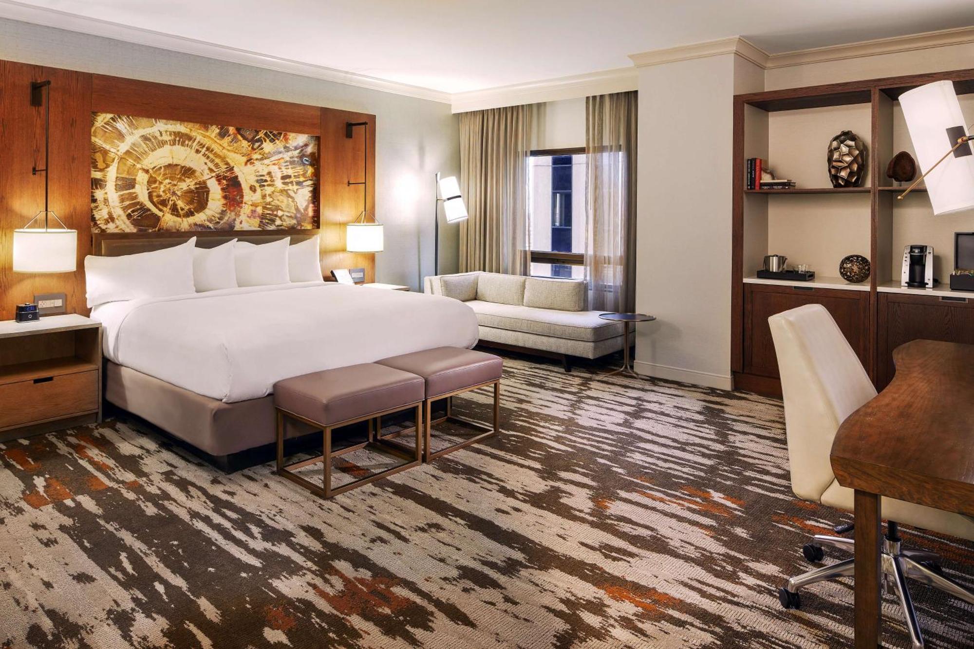 One-Bedroom Presidential King Suite