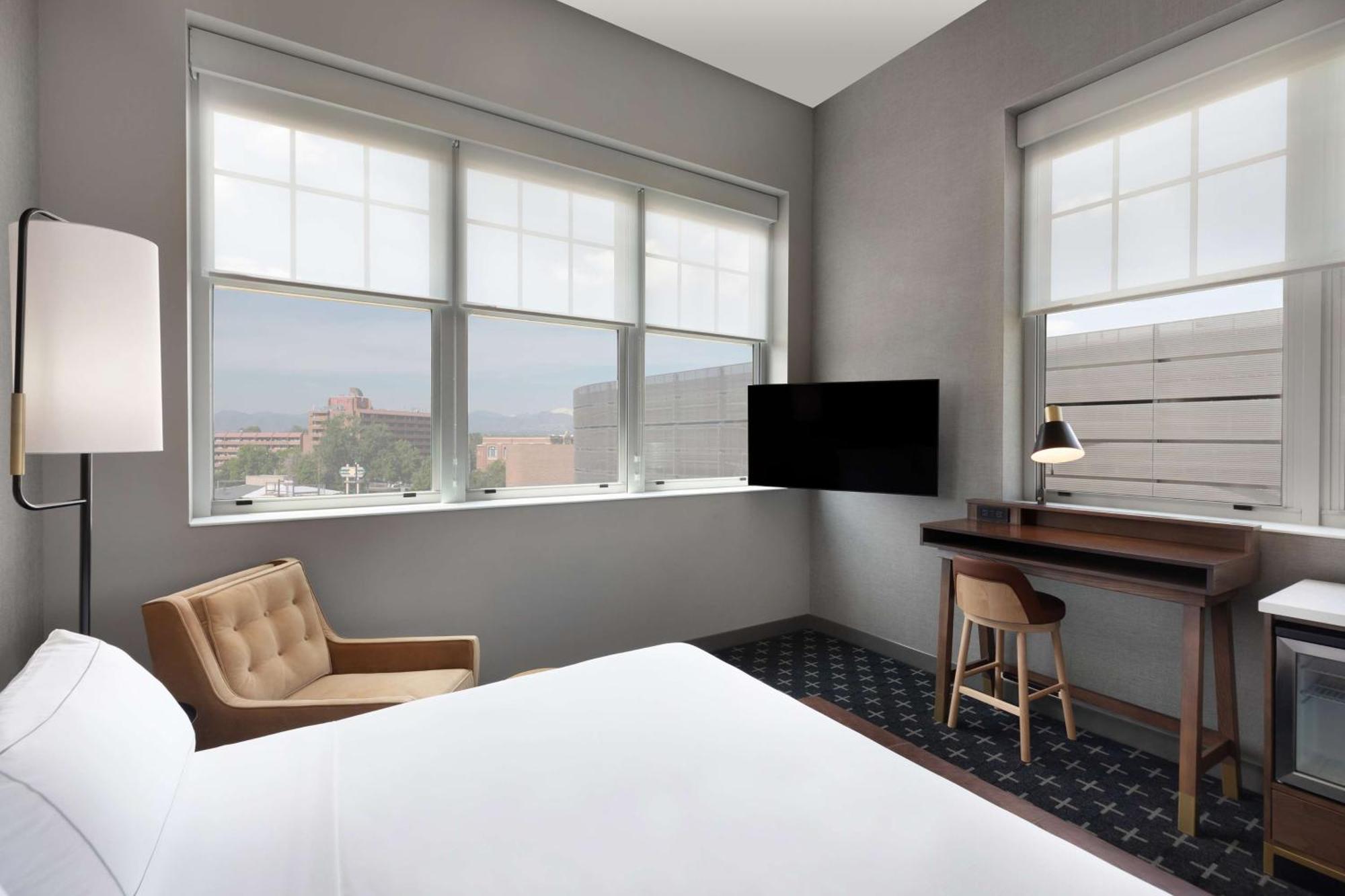 Corner King Room,1544663437:JPEG