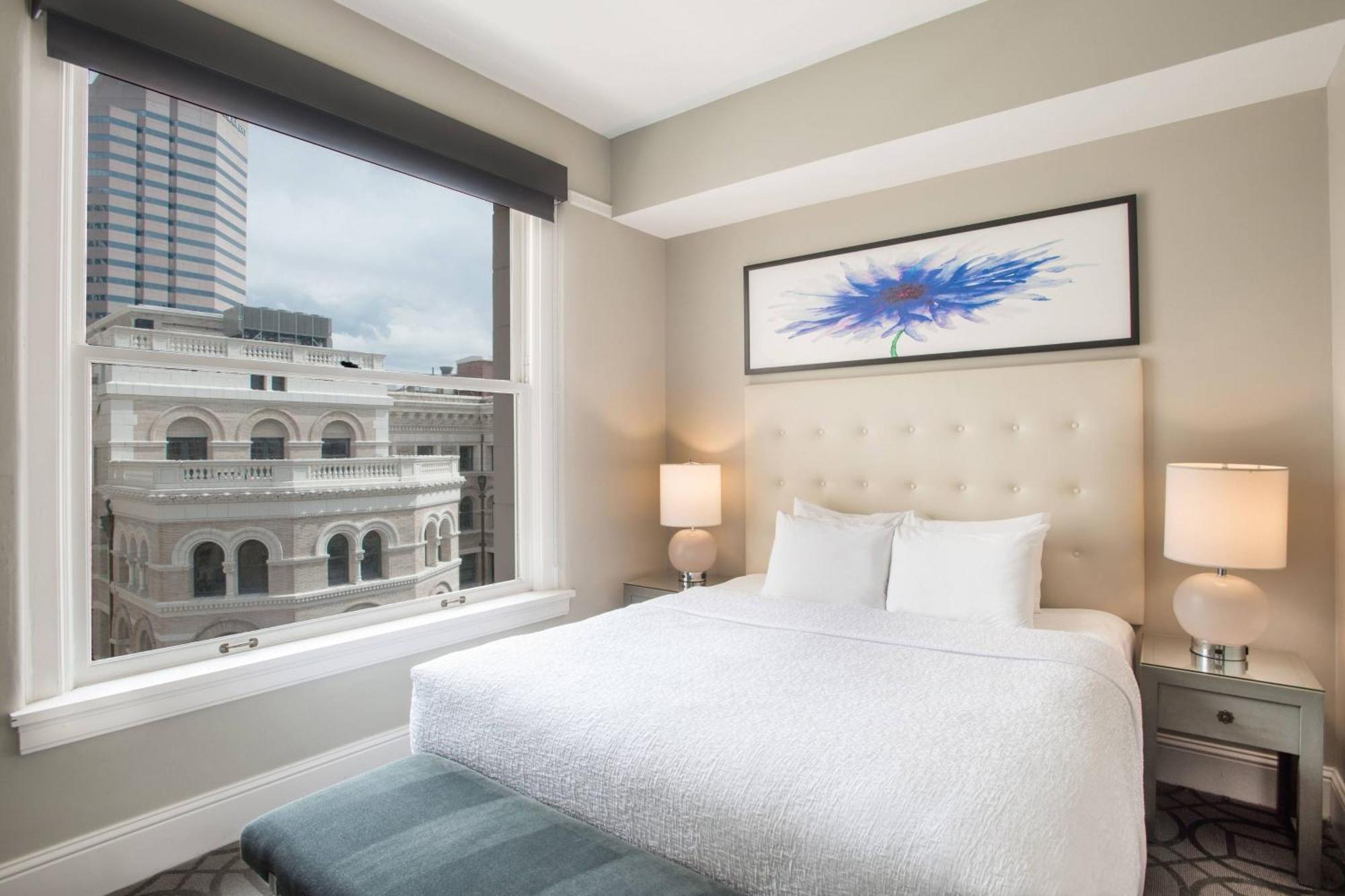 One-Bedroom Suite One King Bed