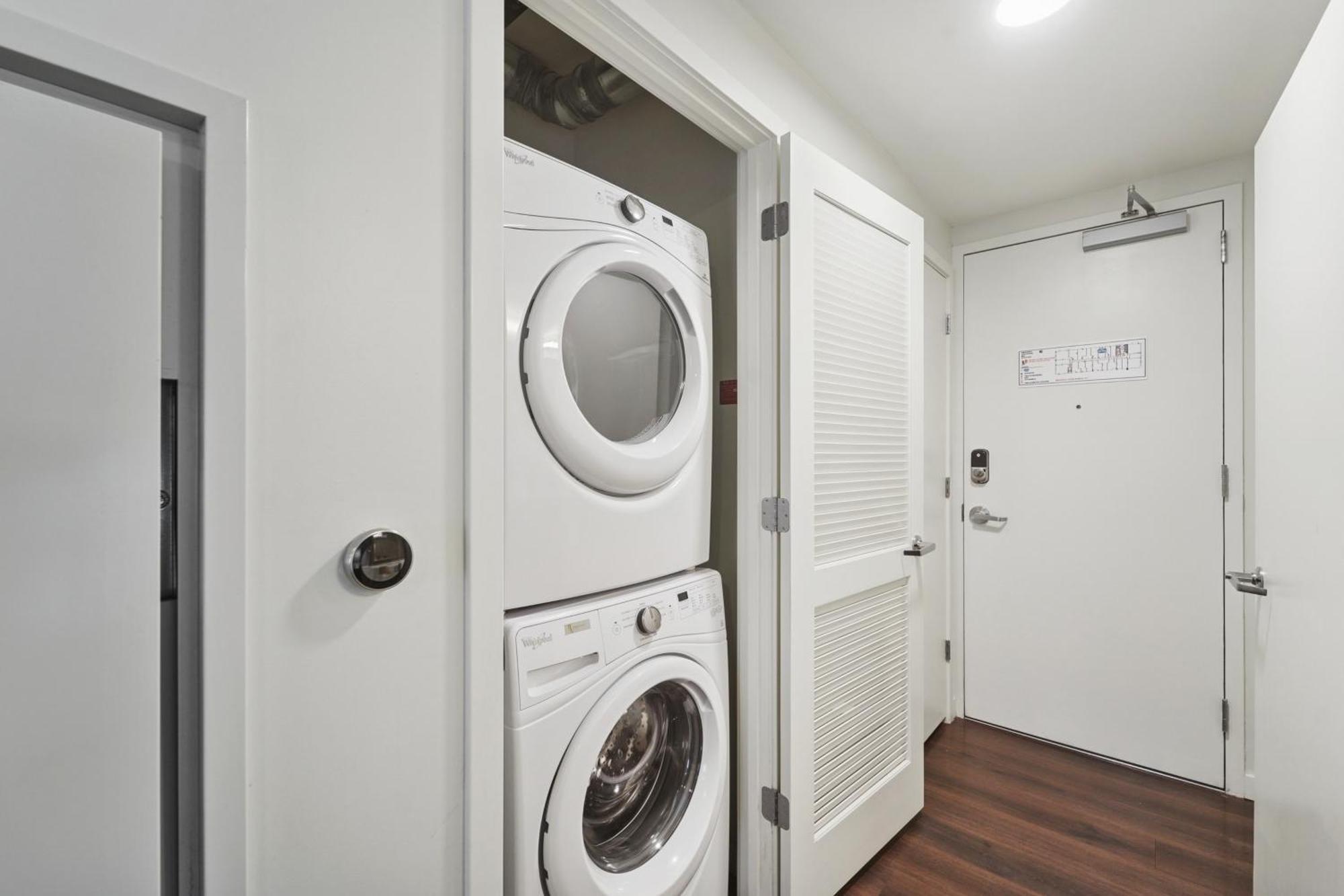 2 Bedroom Designer Furnished Apt at Union Station,1724771031:JPEG
