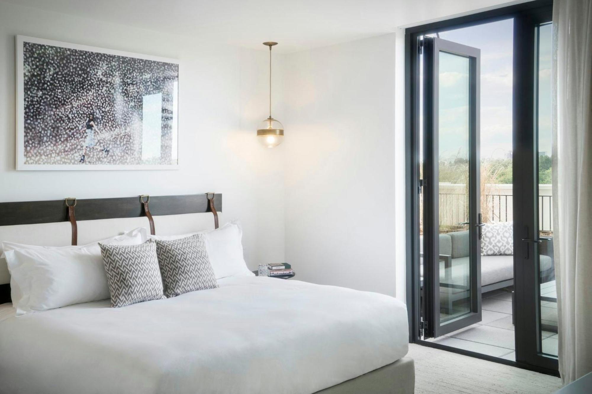Terrace King Room Roll Shower Disability Access
